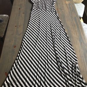 LOFT MAXI DRESS